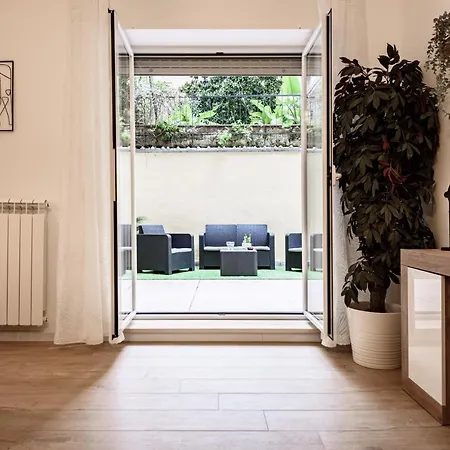 Junior Apartment *